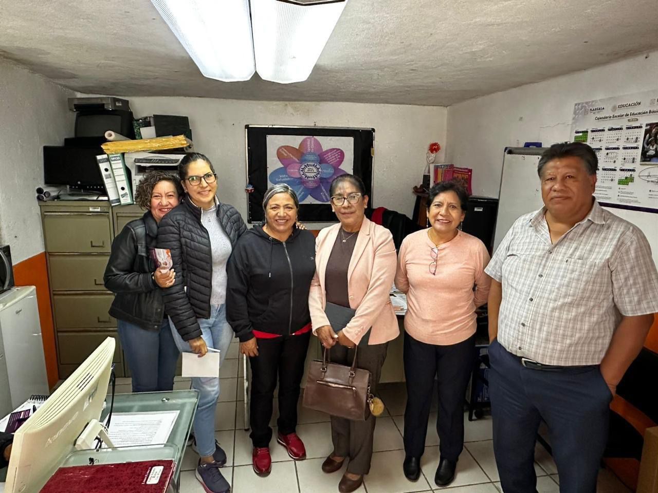 Teresa Meneses, aspira a dirigir la sección 55 de SNTE como firme defensora de los derechos del magisterio